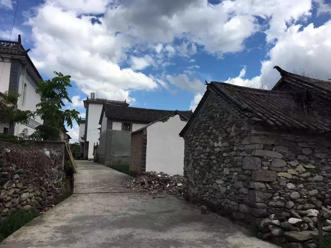 農村宅基地政策變化，一塊宅基地不同補償方式！