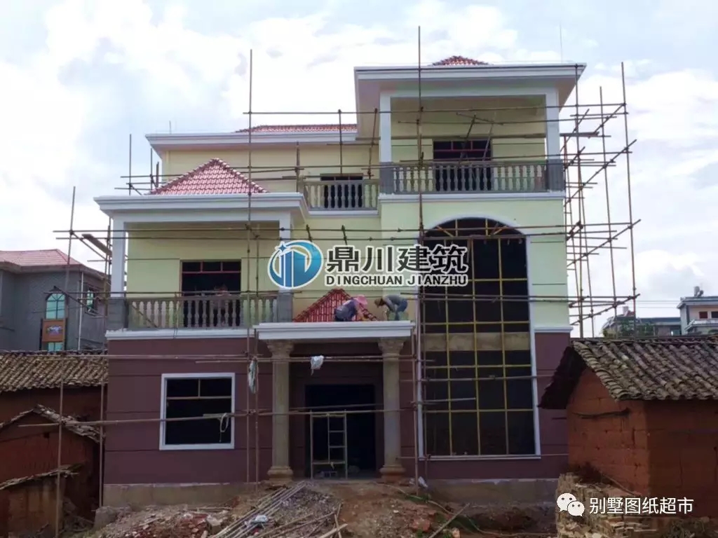 在城里28萬能買到7室4廳3衛(wèi)1廚1露臺1車庫嗎？在農村建房就可以！